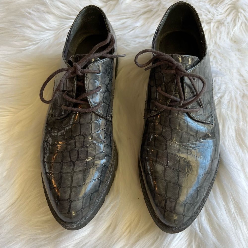 Womens Gray Lace Up Tamaris Shoes Size 38